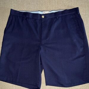 Peter Millar Crown Crafted Surge Perf Water Resistant Shorts. 38 navy 9” inseam